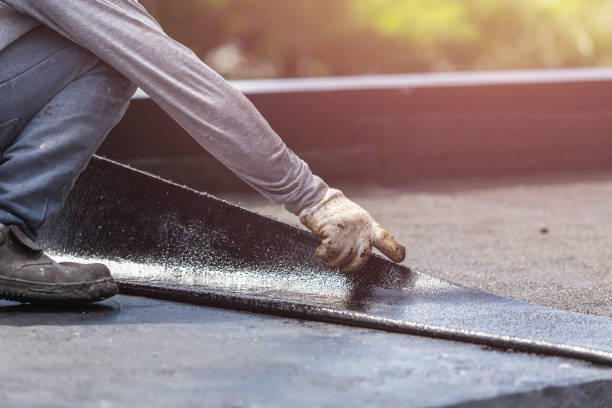 Professional Vapor Barrier Installation technician working in Moscow, OH